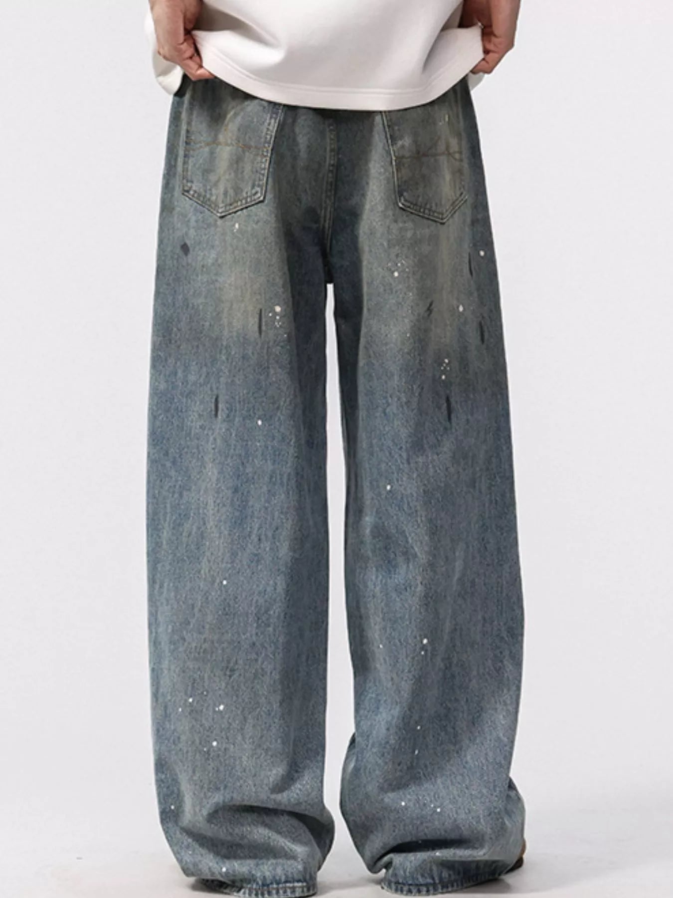 Men's Washed Distressed Wide-Leg Jeans